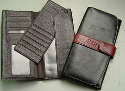 從錢包到化妝包 皮革制品的多元化生產(chǎn)與銷售